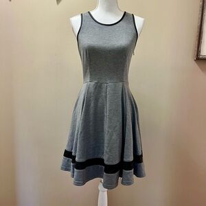 Double Zero Gray Dress With Faux Leather Trim Size Small